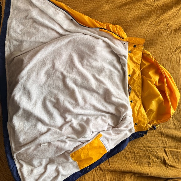 K-Way raincoat SEAWORLD collection (162 centimetre or 14 years old) - Picture 4 of 11